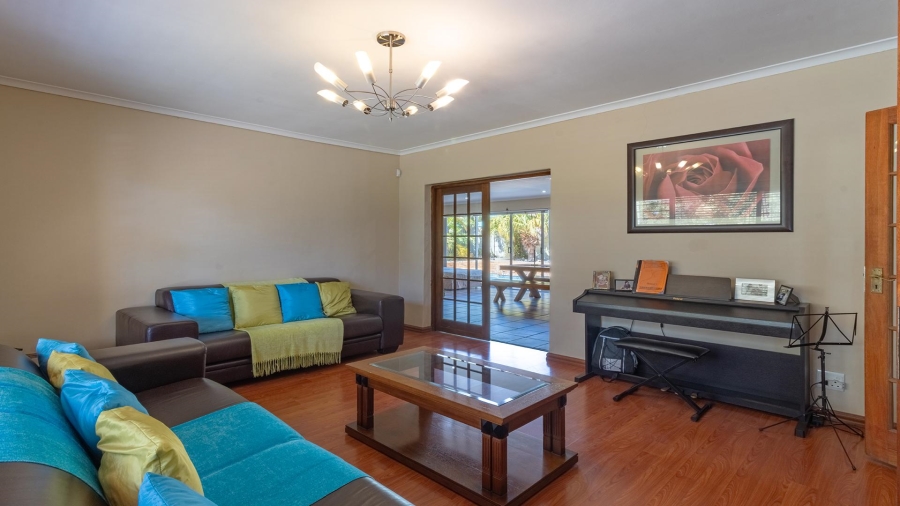 5 Bedroom Property for Sale in Northgate Western Cape